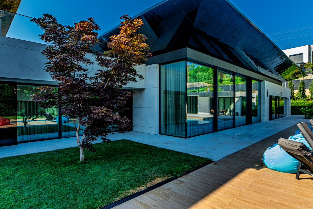 фотогалерия на продукти на завършен проект - къща Атанасови - Илина